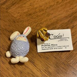 Easter Bunny Figurine - Lilac and Cream Coqui Frog Brooches